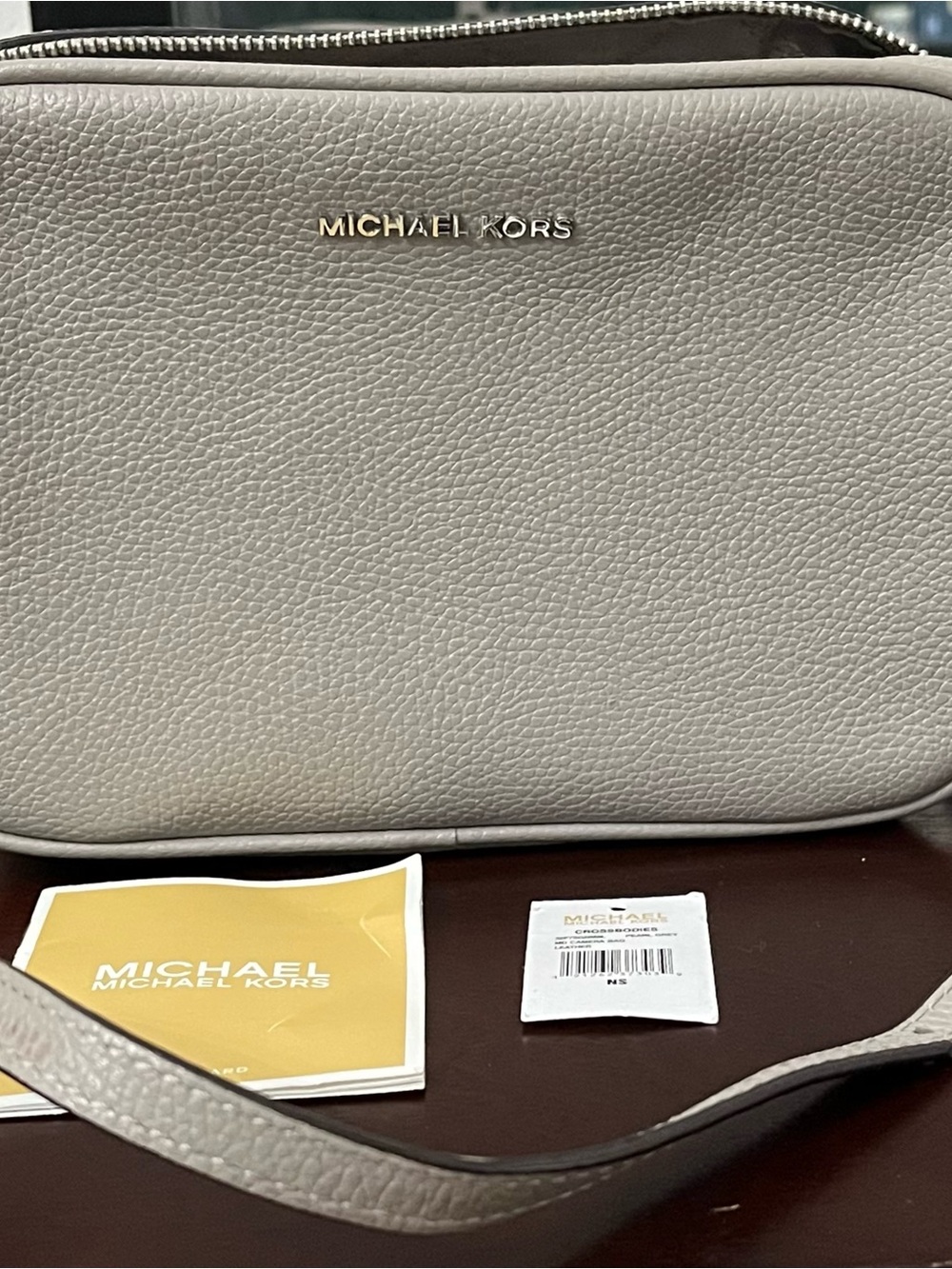 Michael Kors Crossbody MD Camera Bag in Pearl Grey